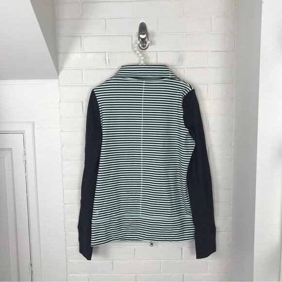 Lululemon Daily Yoga Jacket in Classic Stripe Mint Movement - Picture 7 of 12